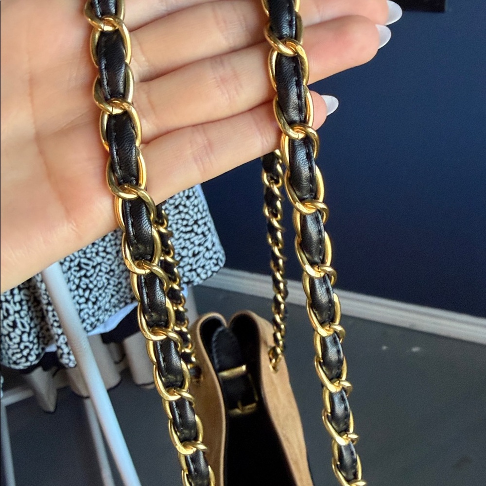 Designer Inspired Tan and Black Women's Bag - Picture 2 of 6